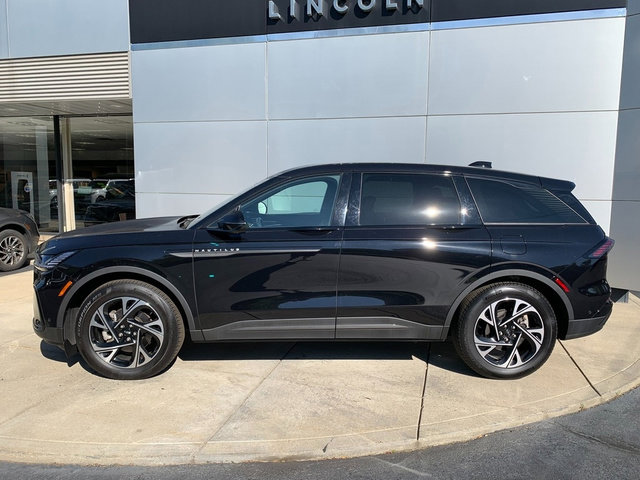Certified 2024 Lincoln Nautilus Premier w/ Jet Appearance Package AWD/4WD image 2
