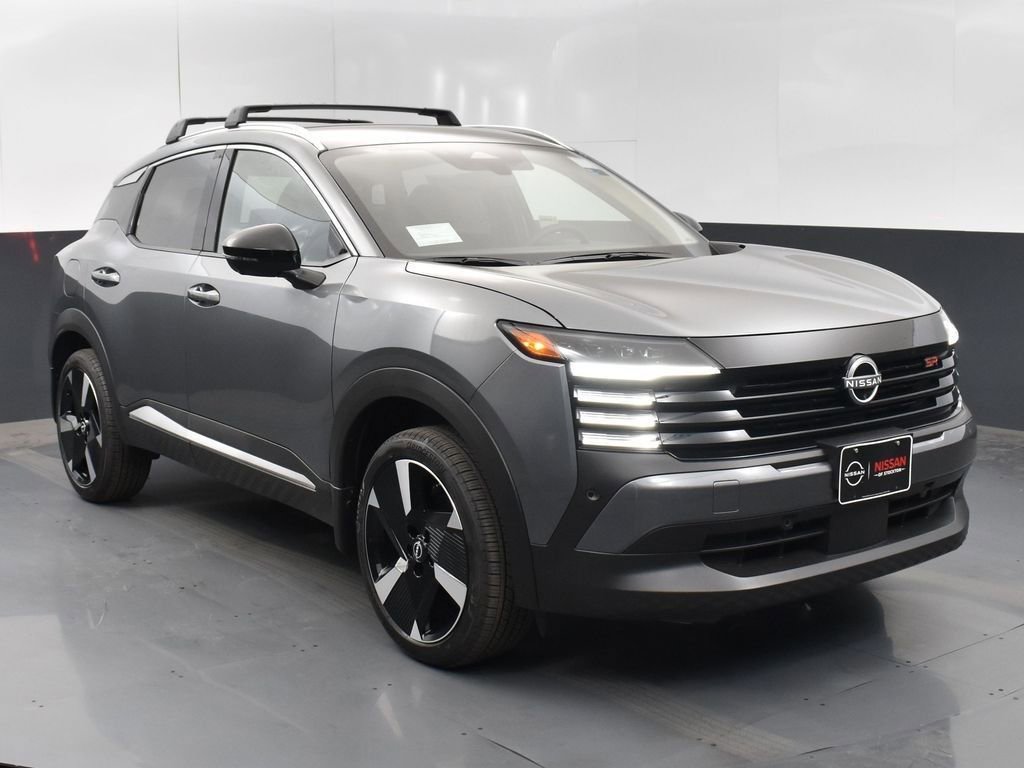 New 2026 Nissan Kicks SR w/ Cold Weather Package