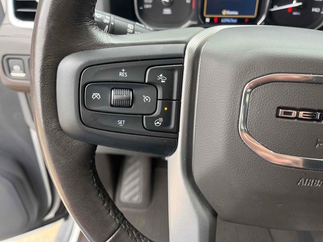 Used 2021 GMC Yukon Denali w/ Denali Premium Package image 23