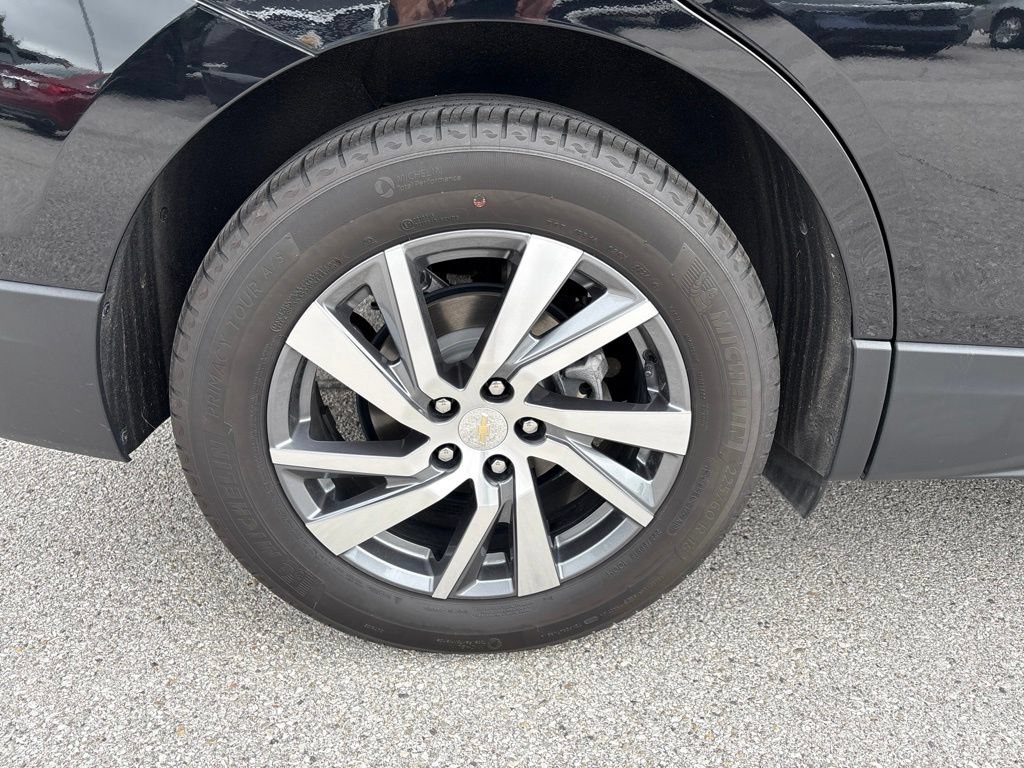 Used 2024 Chevrolet Equinox Premier FWD image 12