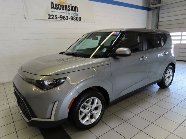 Used 2024 Kia Soul LX w/ Option Group 015 image 2