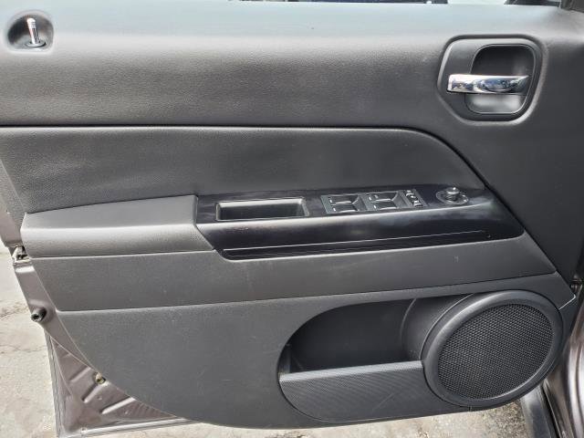 Used 2017 Jeep Patriot Sport w/ Power Value Group FWD image 15