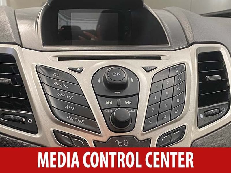 Used 2012 Ford Fiesta SE FWD image 10