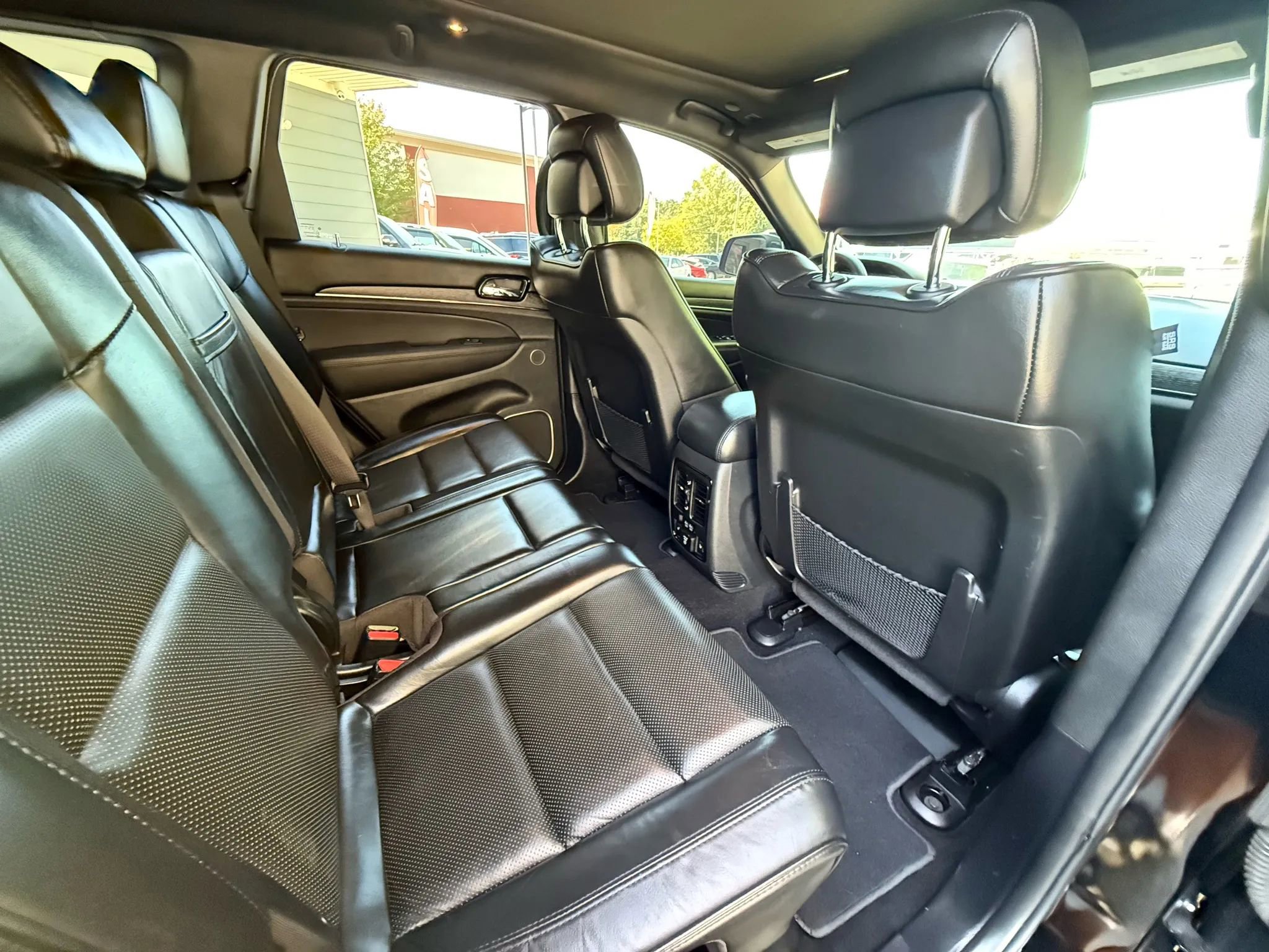 Used 2019 Jeep Grand Cherokee High Altitude AWD/4WD image 29