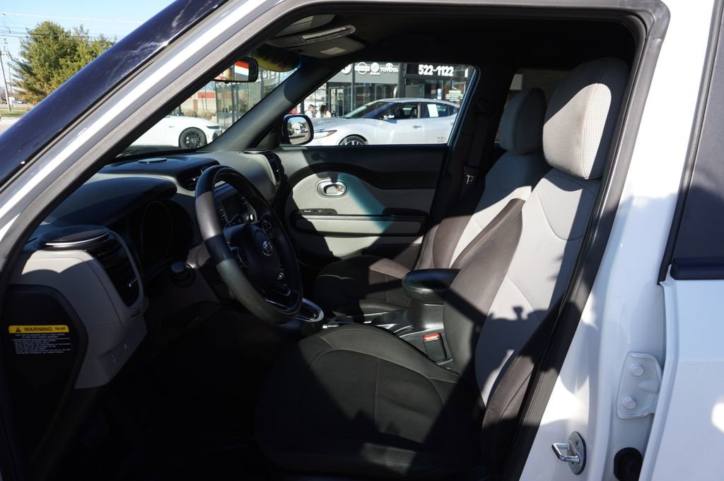 Used 2019 Kia Soul image 22