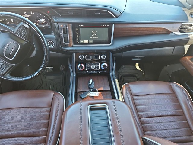 Used 2023 GMC Yukon Denali Ultimate image 12
