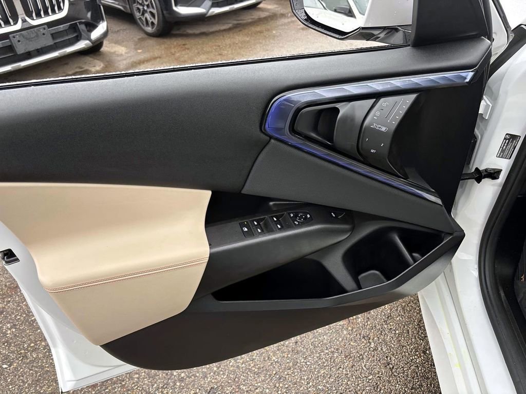 New 2025 BMW X3 xDrive30i w/ M Sport Package image 11