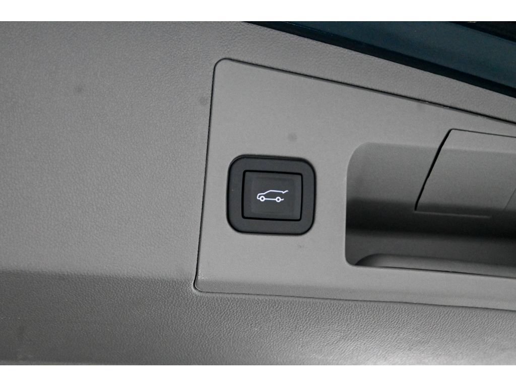 Certified 2025 Cadillac XT5 Premium Luxury AWD/4WD image 58