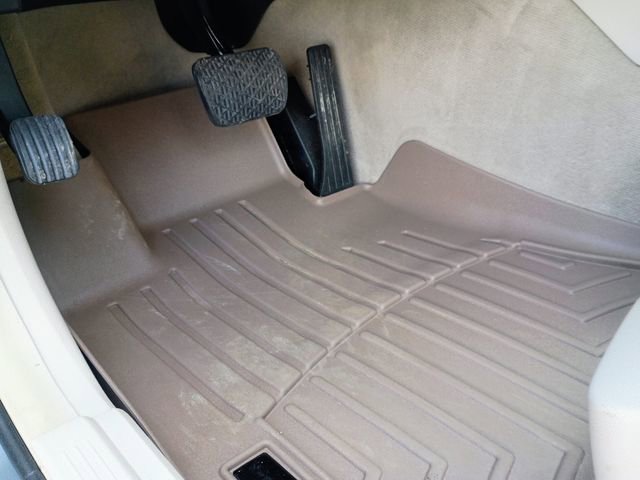 Used 2014 Mercedes-Benz E 250 BlueTEC Sedan image 25