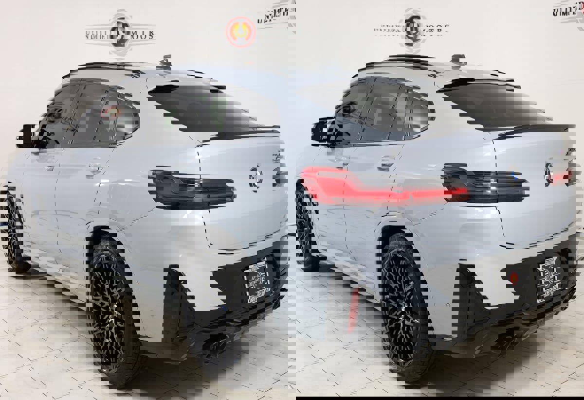 Used 2022 BMW X4 M w/ Competition Package image 4