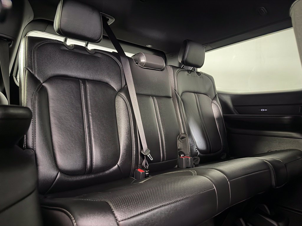 Certified 2023 Jeep Wagoneer 4WD image 19