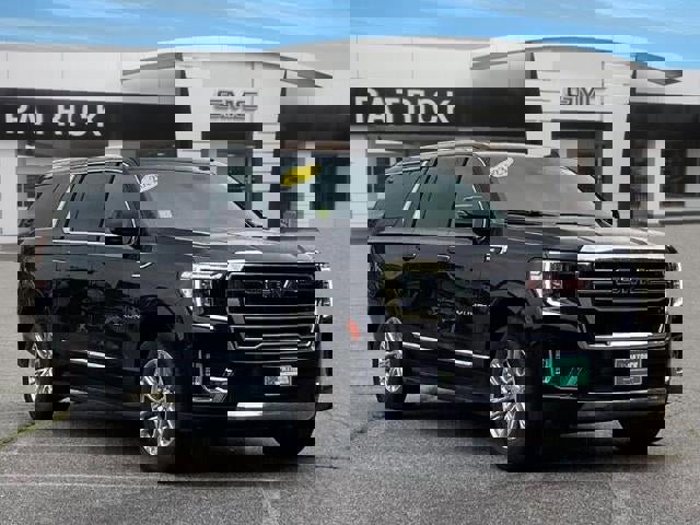 Used 2023 GMC Yukon XL SLT w/ SLT Luxury Package image 1