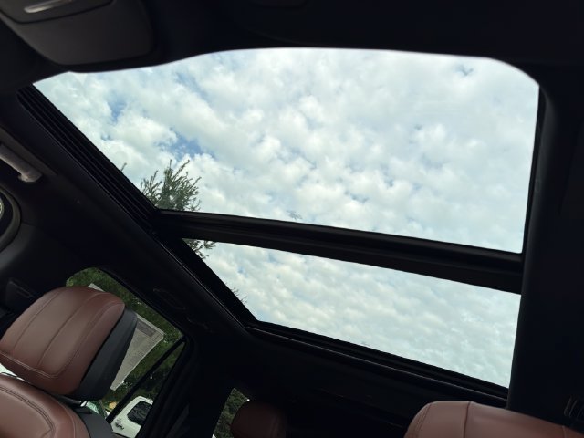 New 2026 Lincoln Navigator Reserve AWD/4WD image 35