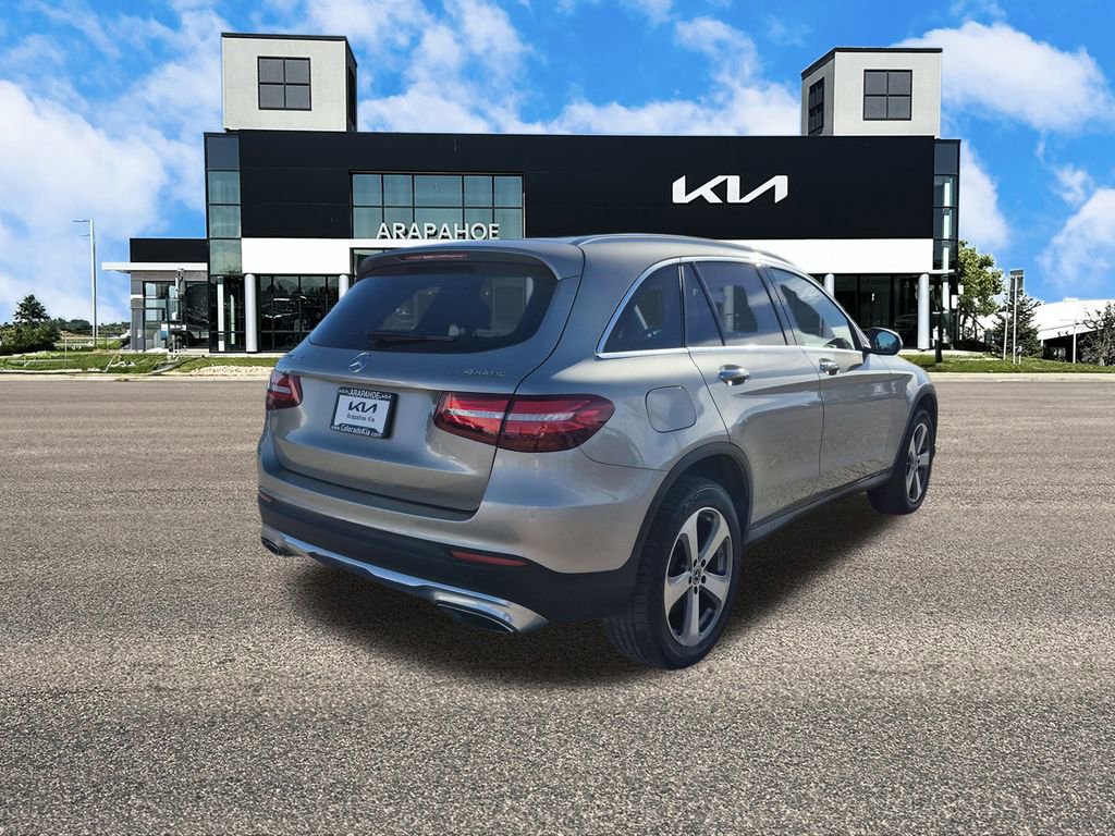 Used 2019 Mercedes-Benz GLC 300 4MATIC image 5