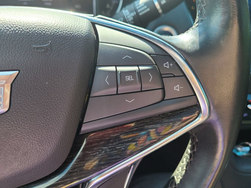 Used 2021 Cadillac XT5 Premium Luxury w/ LPO, Floor Liner Package FWD image 27