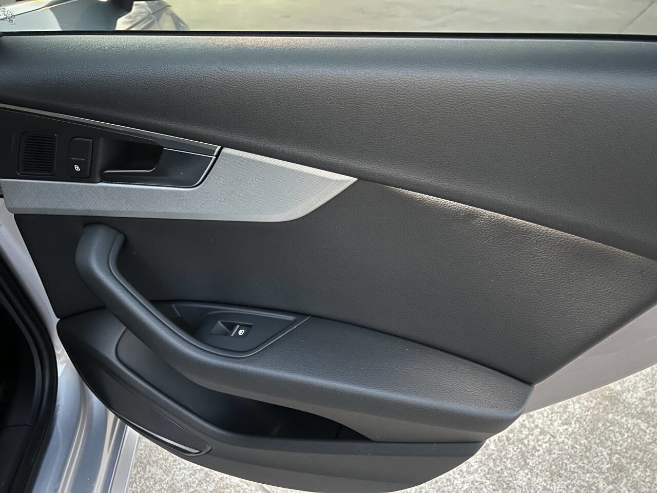 Used 2018 Audi A4 2.0T Premium Plus image 8