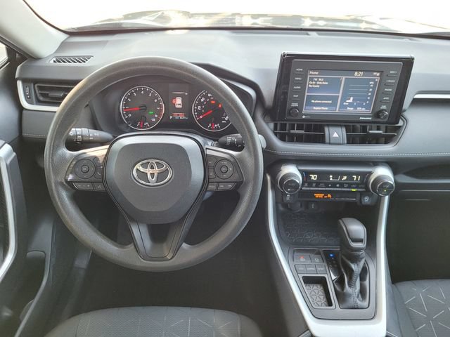 Used 2020 Toyota RAV4 XLE w/ Convenience Package FWD image 7