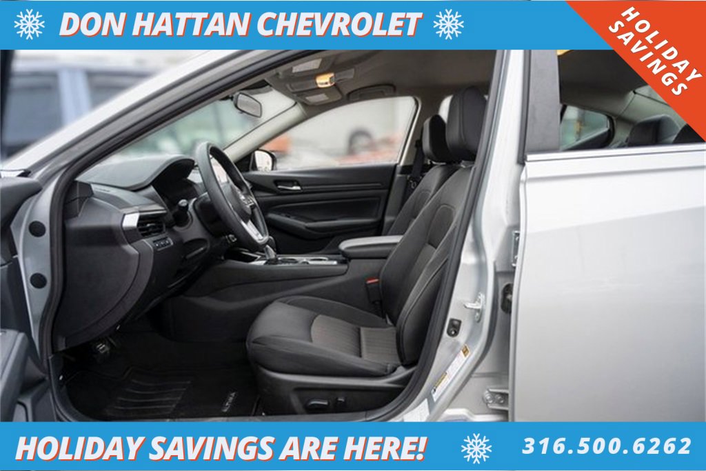 Used 2024 Nissan Altima 2.5 SV image 5