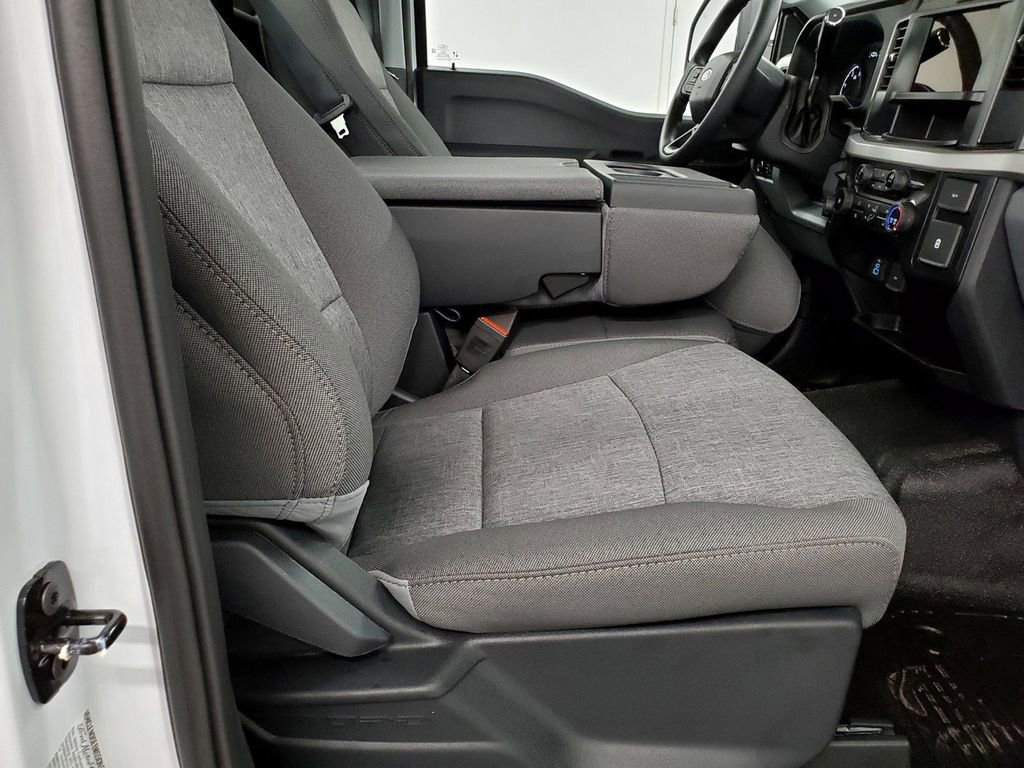 New 2026 Ford F350 XL w/ XL Chrome Package image 23