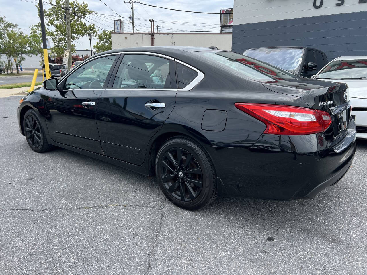 Used 2016 Nissan Altima 2.5 SV w/ Convenience Package FWD image 6