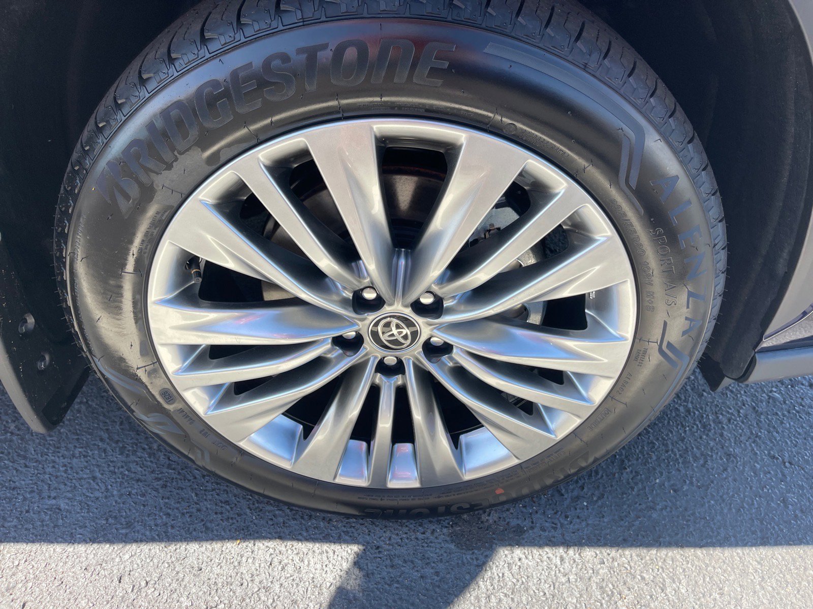 New 2026 Toyota Highlander Platinum AWD/4WD image 20