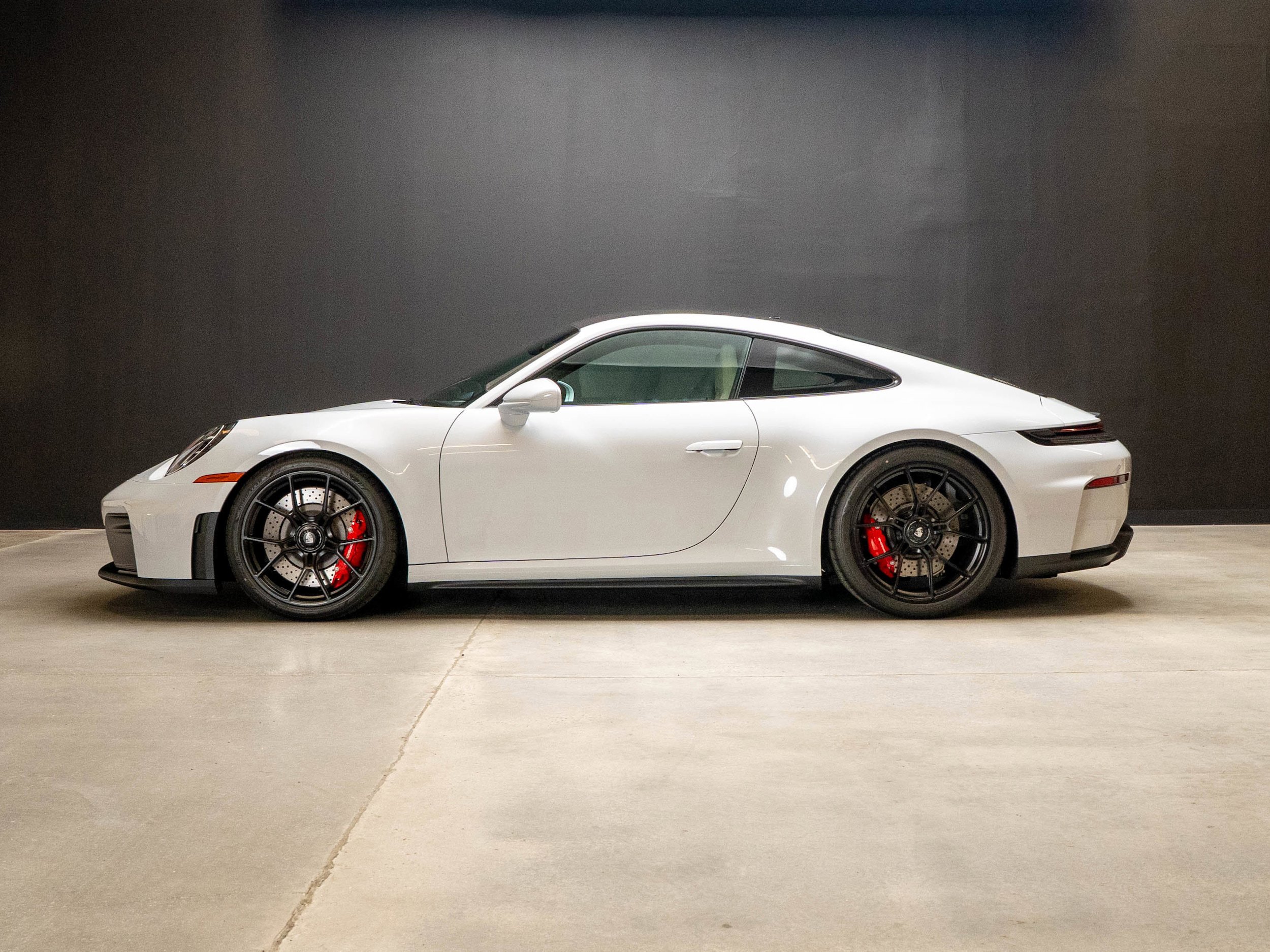 Certified 2026 Porsche 911 GT3 RWD image 2