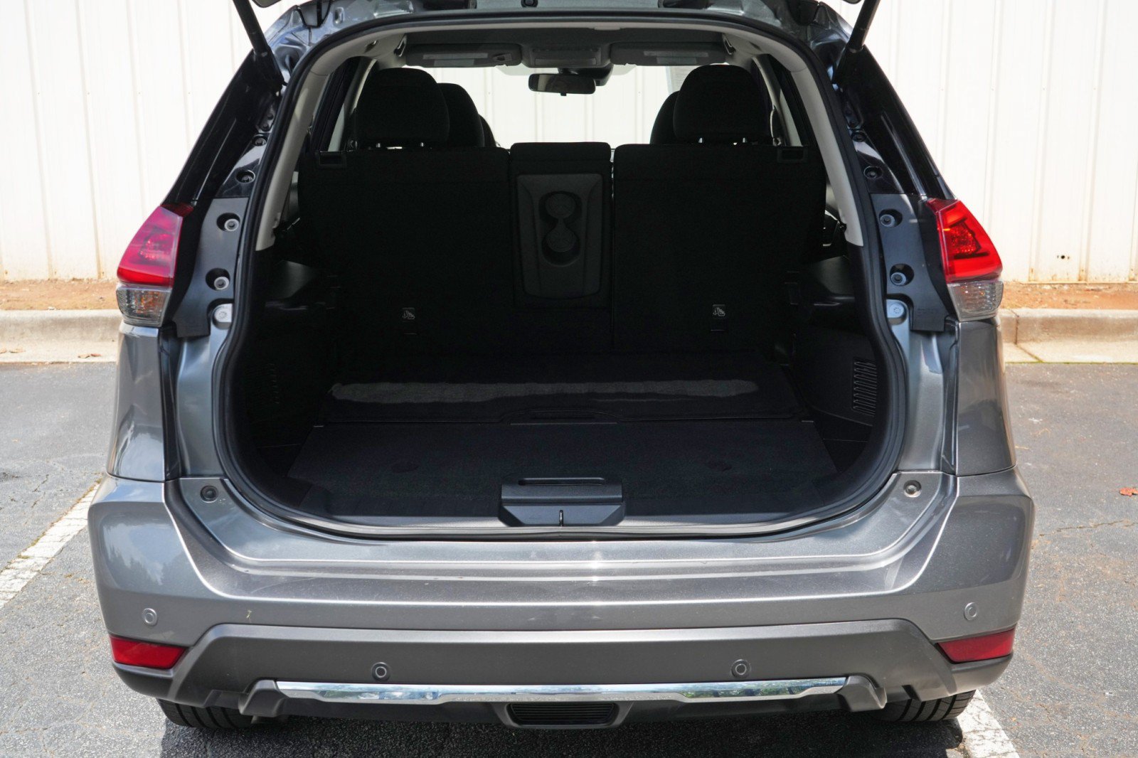 Used 2020 Nissan Rogue SV AWD/4WD image 9