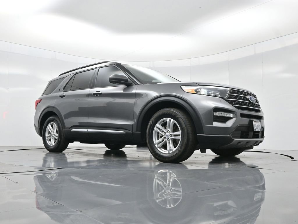 Used 2022 Ford Explorer XLT w/ Equipment Group 202A image 47