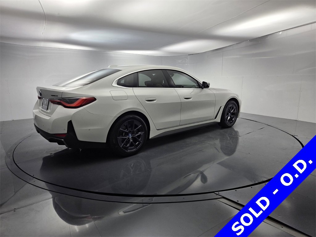 Certified 2023 BMW i4 eDrive35 w/ Premium Package image 10