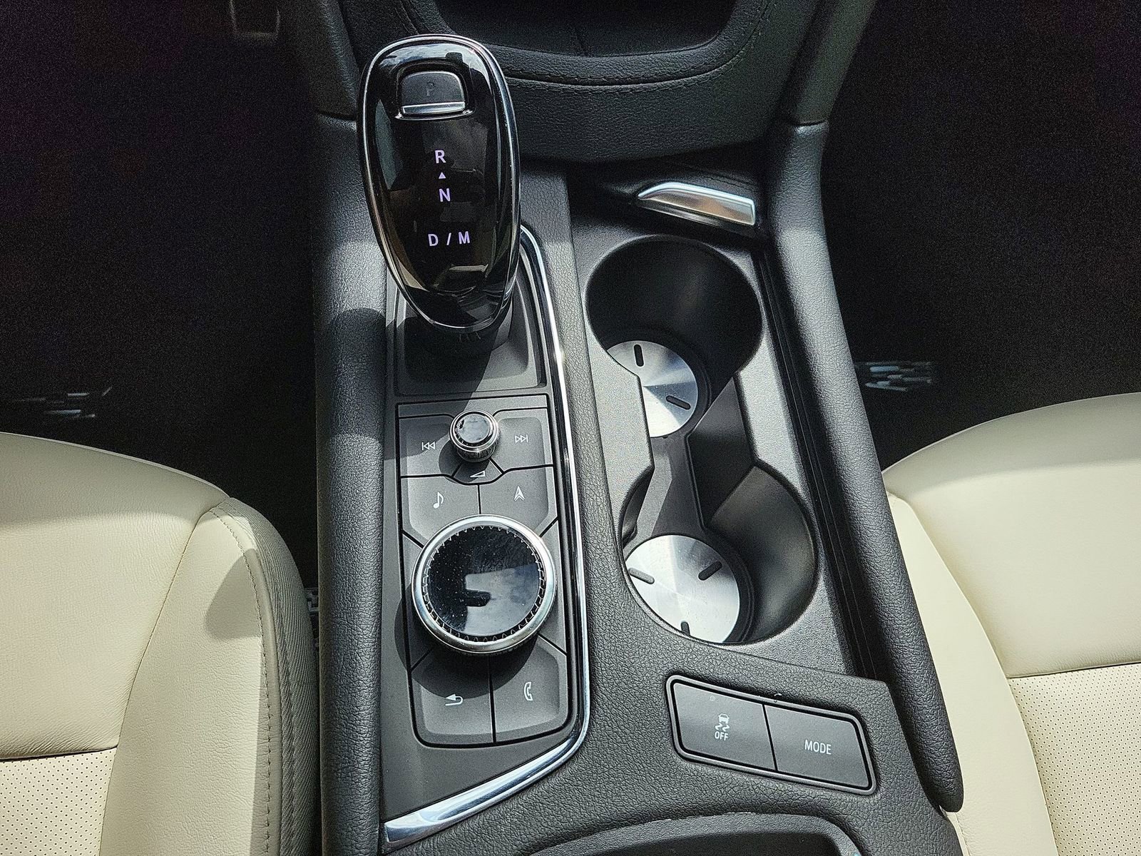 Certified 2024 Cadillac XT6 Sport w/ Technology Package image 16