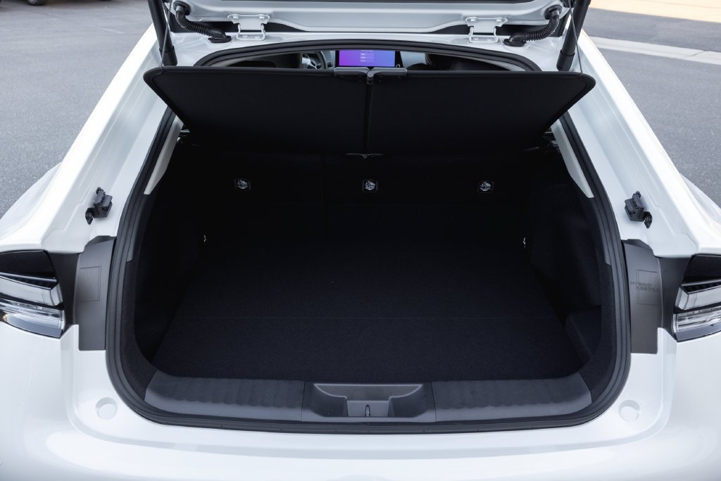 New 2027 Toyota Prius Plug-In Hybrid w/ Limited Premium Package FWD image 8