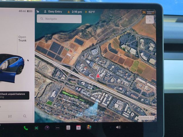 Used 2019 Tesla Model 3 Standard Range Plus image 22