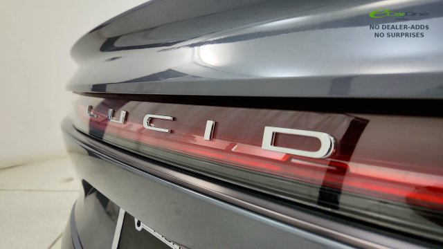 Used 2025 Lucid Air Pure RWD image 31