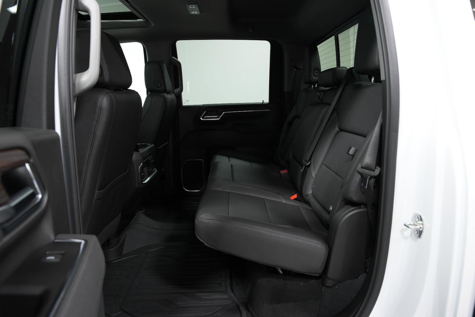 New 2025 GMC Sierra 2500 SLT w/ SLT Premium Package image 19