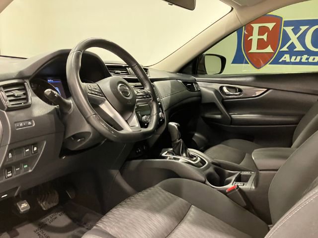 Used 2018 Nissan Rogue SV image 22