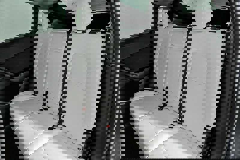 Used 2022 Tesla Model Y Long Range image 20