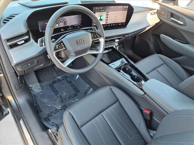 New 2026 Audi Q3 quattro 2.0T w/ Technology Package AWD/4WD image 3