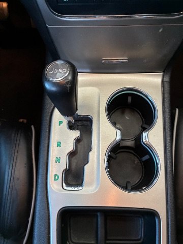 Used 2013 Jeep Grand Cherokee Overland w/ Advance Technology Group RWD image 23