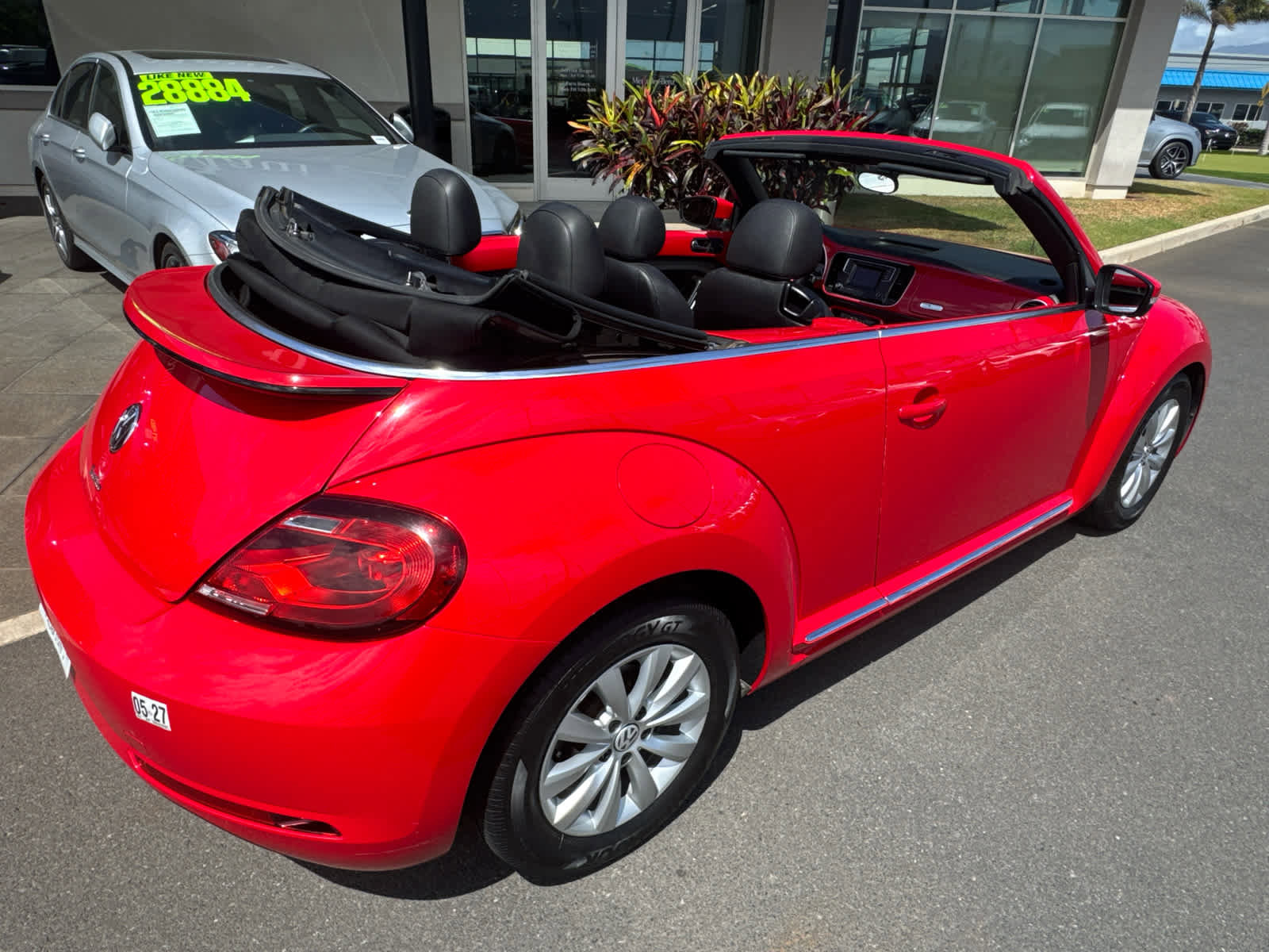 Used 2019 Volkswagen Beetle 2.0T S FWD image 4