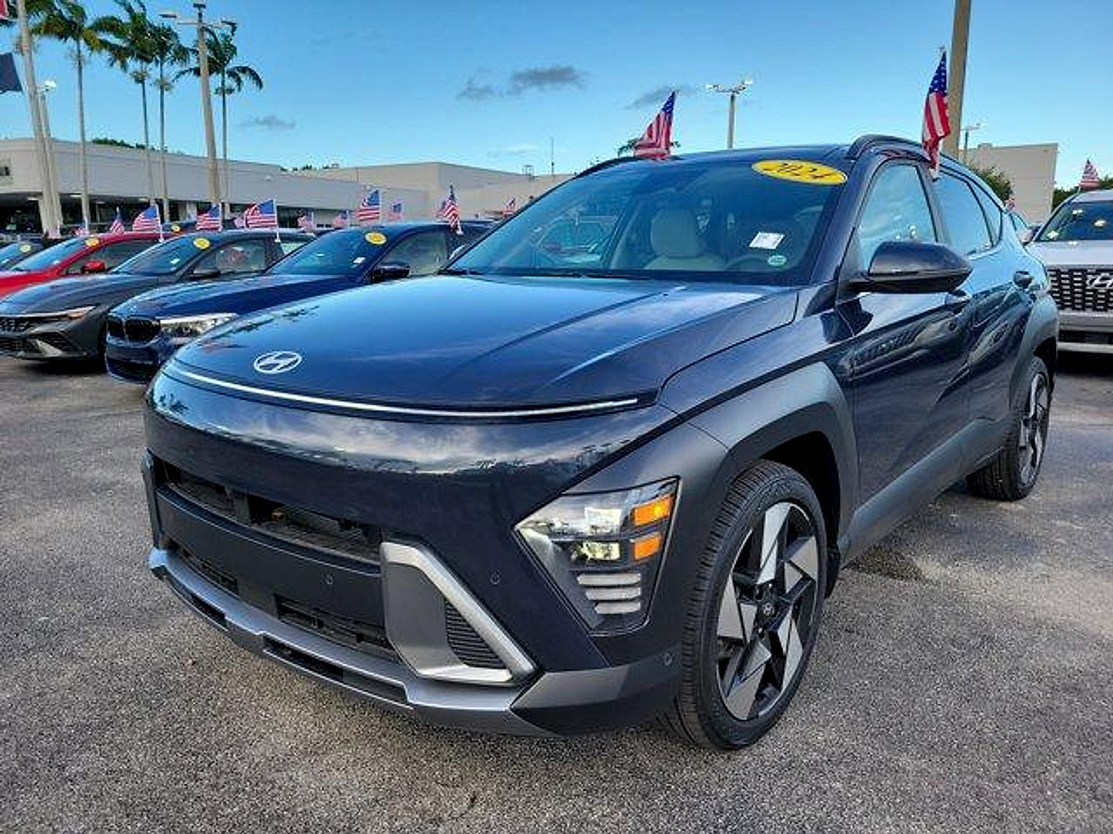 Used 2024 Hyundai Kona Limited FWD image 7