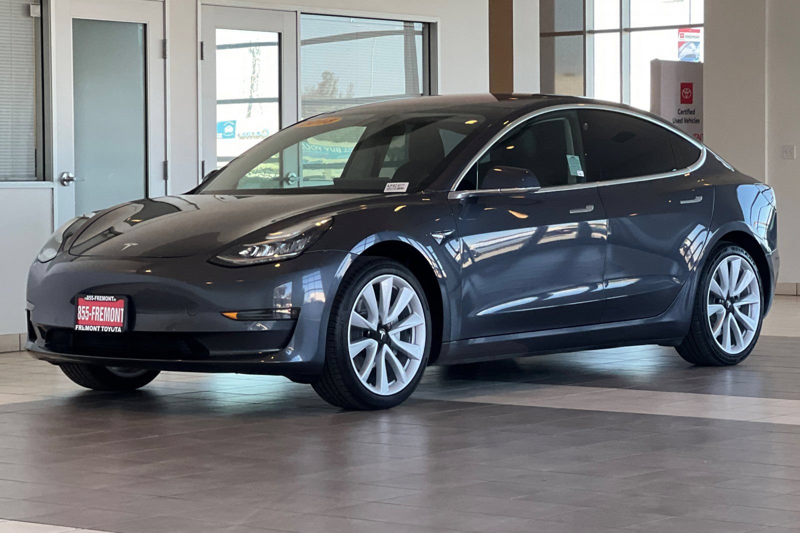 Used 2018 Tesla Model 3 Long Range RWD image 8