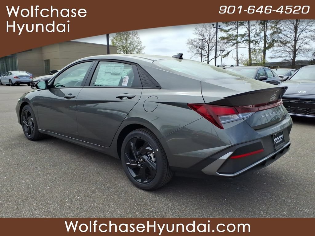 New 2026 Hyundai Elantra Sport FWD image 3