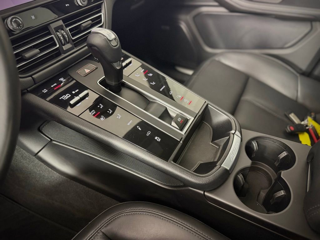 Certified 2022 Porsche Macan S AWD/4WD image 23