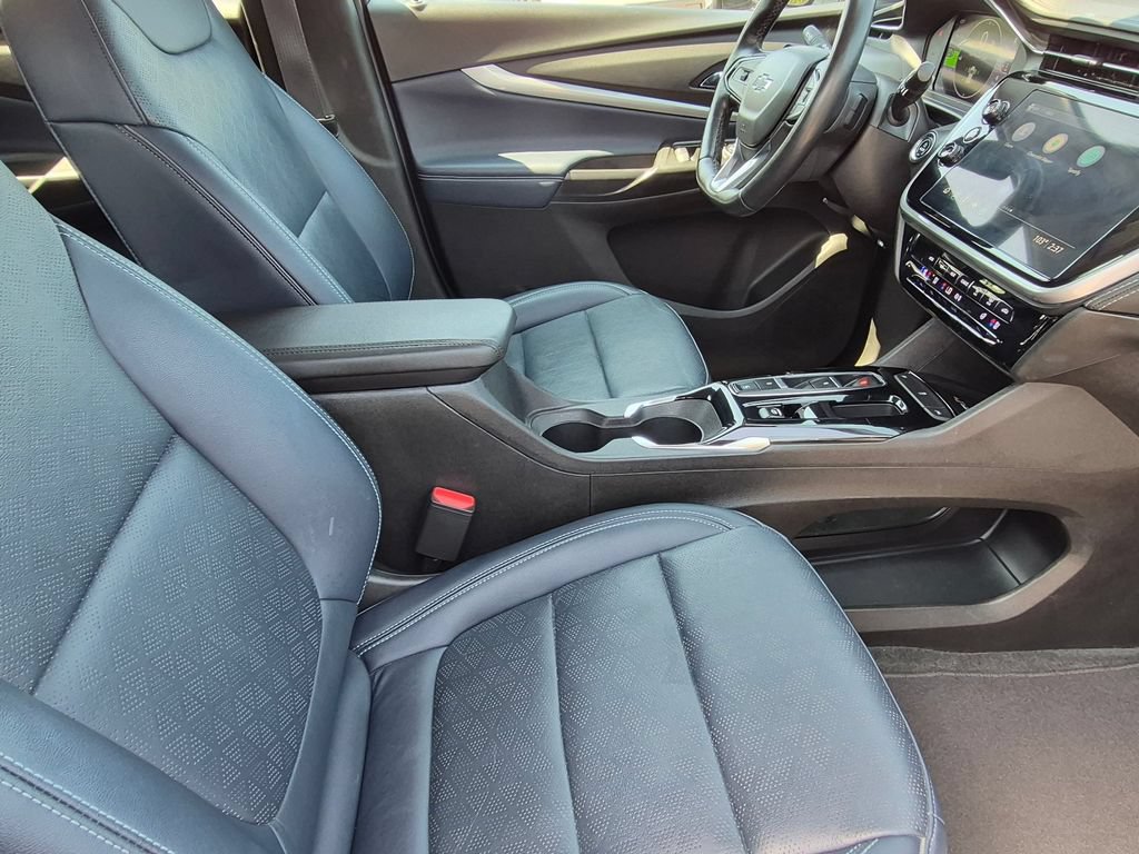 Used 2022 Chevrolet Bolt EUV LT w/ Convenience Package FWD image 28