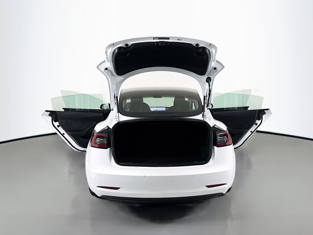 Used 2020 Tesla Model 3 Standard Range RWD image 28