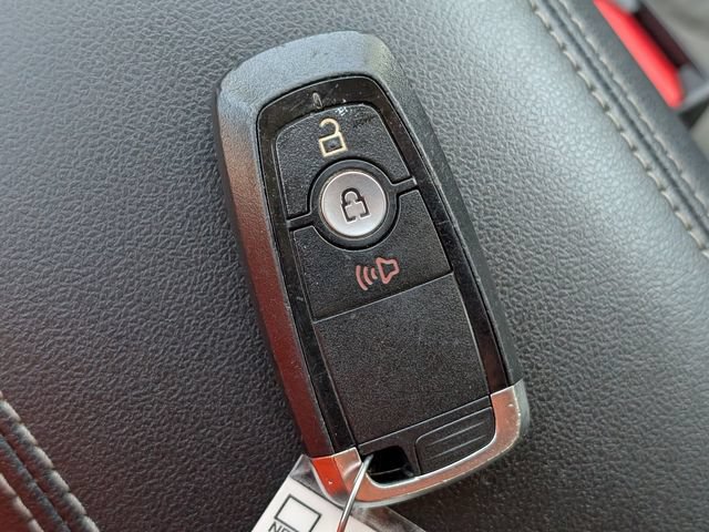 Used 2021 Ford Escape SE w/ SE Sport Appearance Package FWD image 31