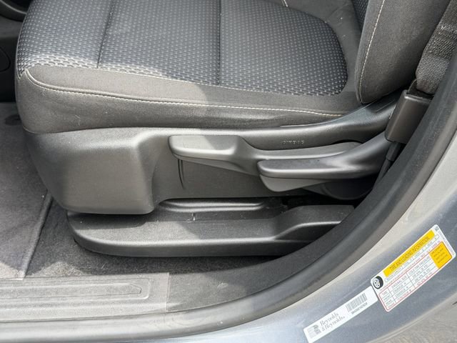 Used 2021 GMC Acadia SLE image 13