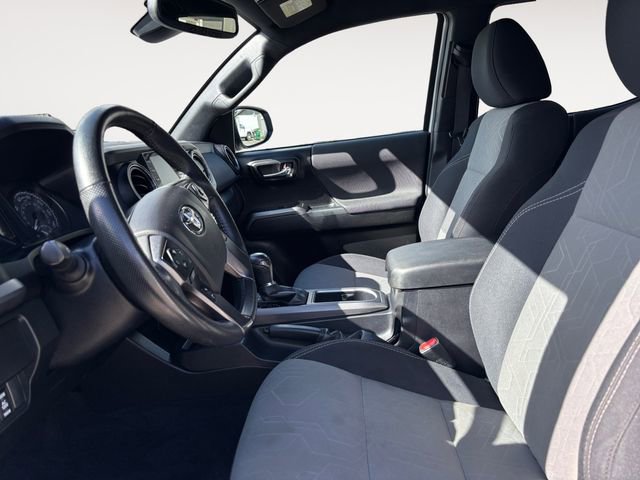 Used 2021 Toyota Tacoma TRD Off-Road AWD/4WD image 9