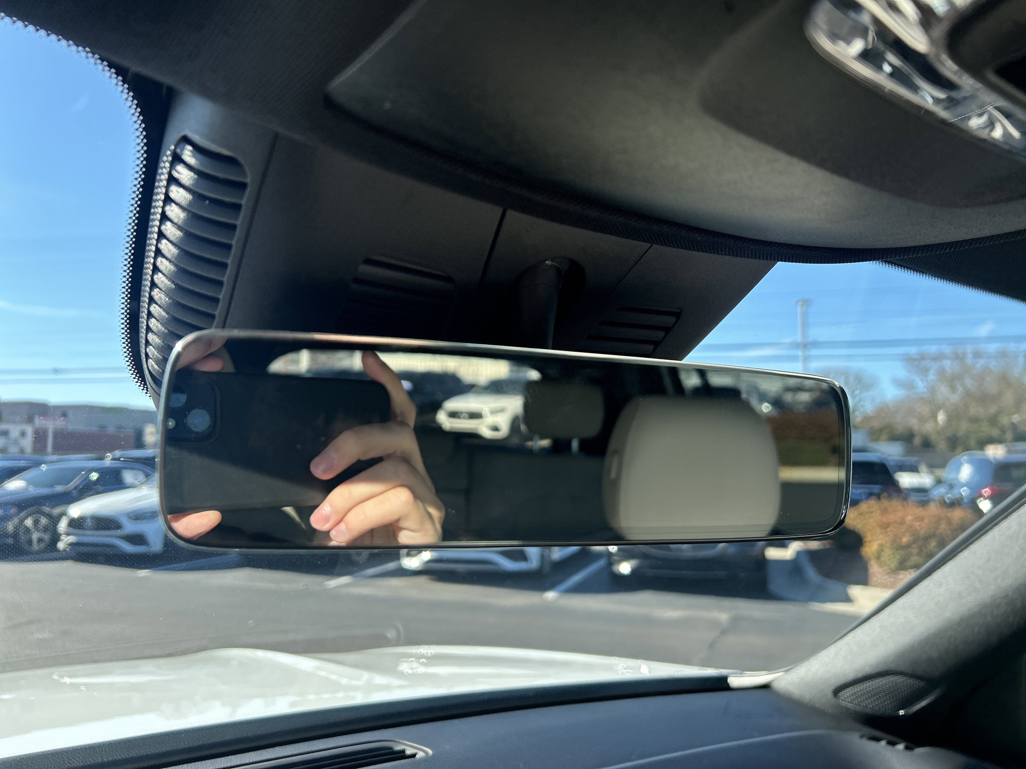 Used 2025 Mercedes-Benz GLB 250 image 27