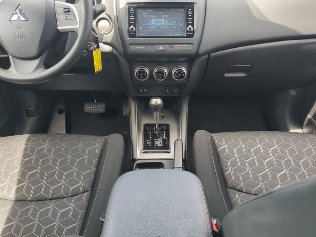 Used 2025 Mitsubishi Outlander Sport ES AWD/4WD image 16